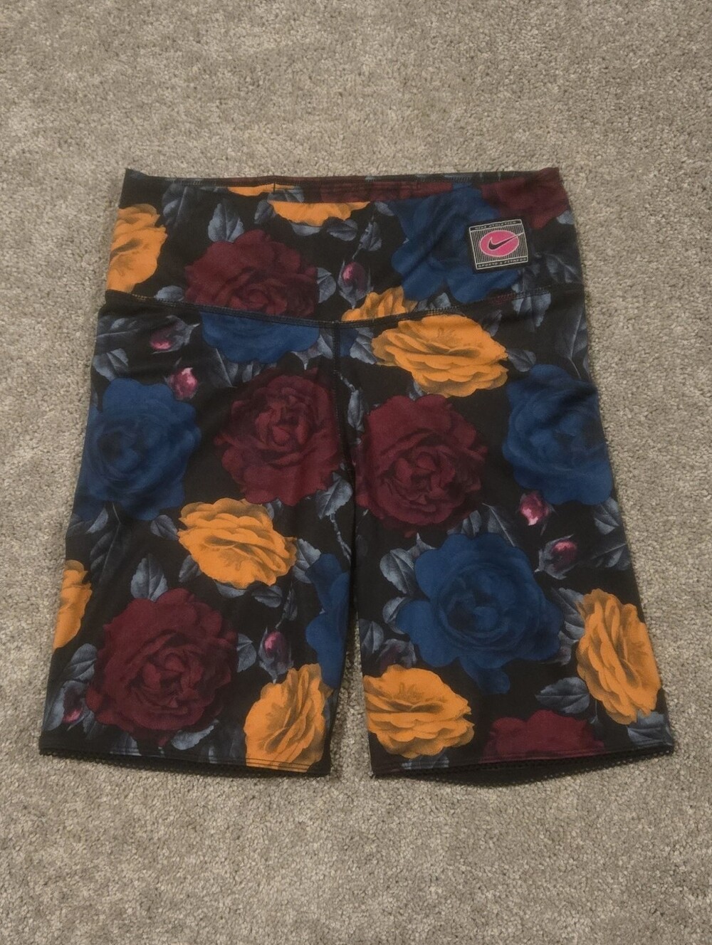Nike One Dri-FIT Icon Clash Mid-Rise 7" Printed Bike Shorts Floral Small